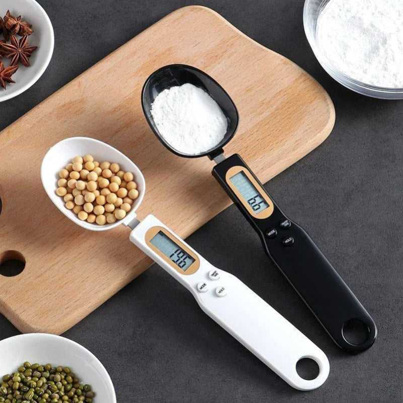 MeasureMateā¢ Digital Measuring Spoon